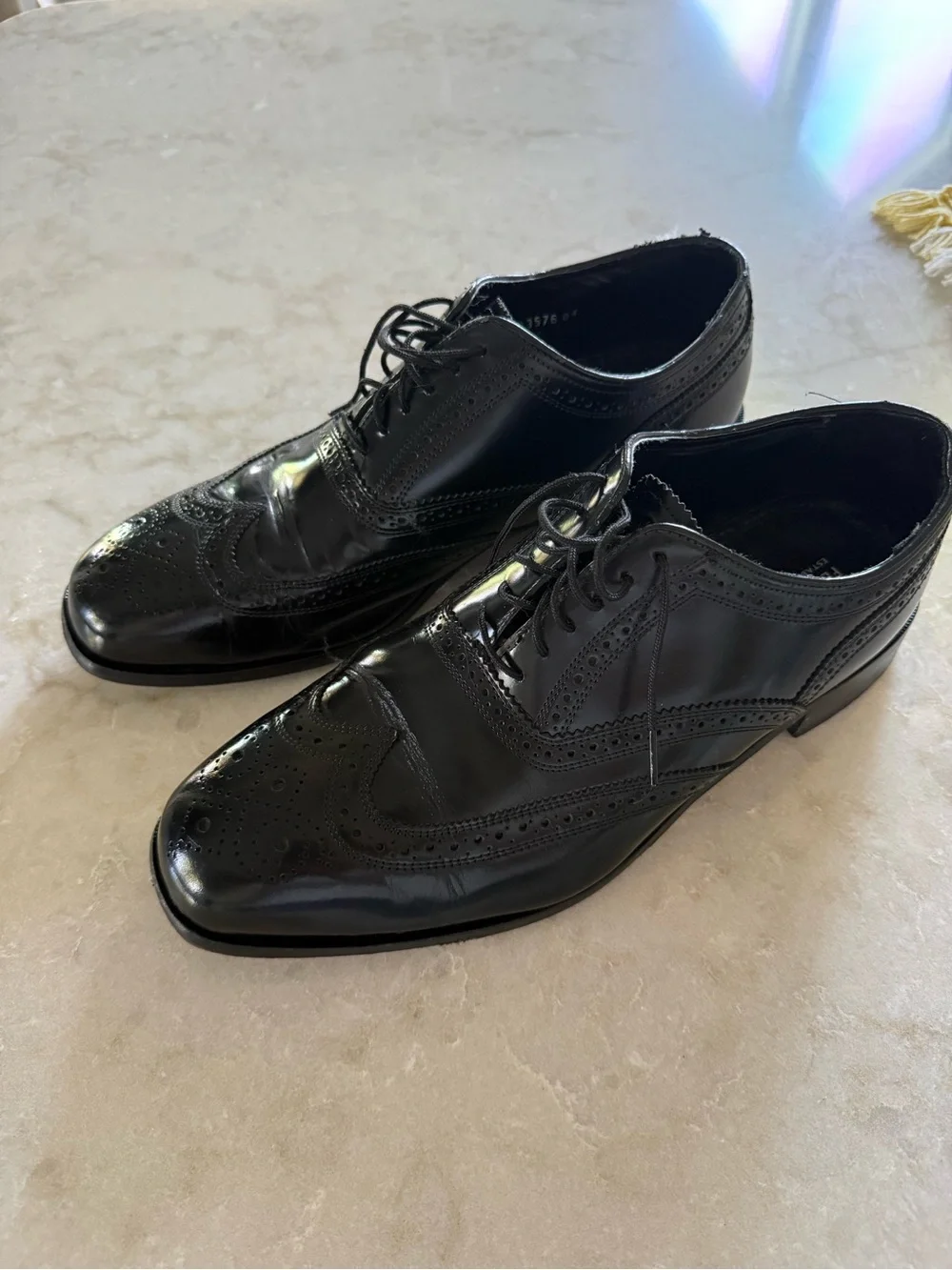 Florsheim Black Leather Wingtip Dress Oxfords Men’s size 10.5